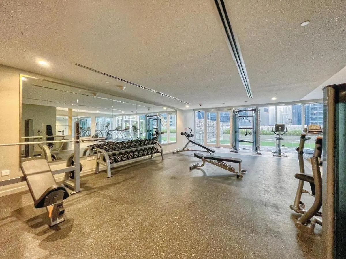 Luxury 2Br Apartment With Burj View Gym & Pool Dubai