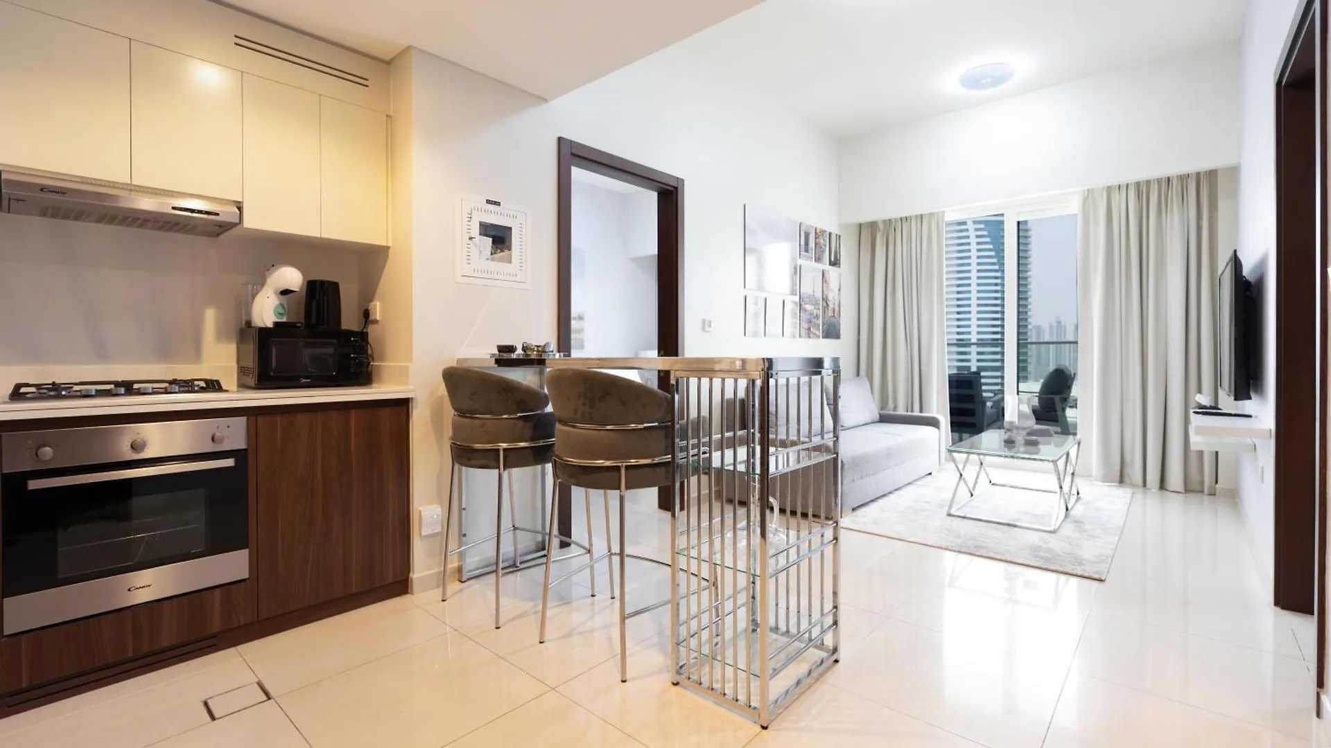 Luxury 2Br Apartment With Burj View Gym & Pool Dubai