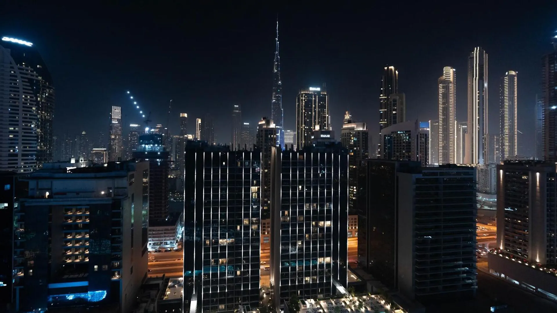 Luxury 2Br Apartment With Burj View Gym & Pool Dubai